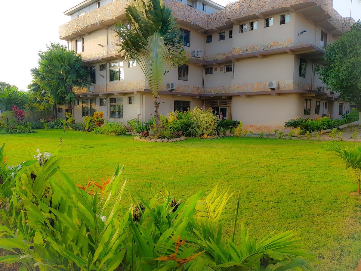 Sweet Garden Hotel Kumasi Esterno foto