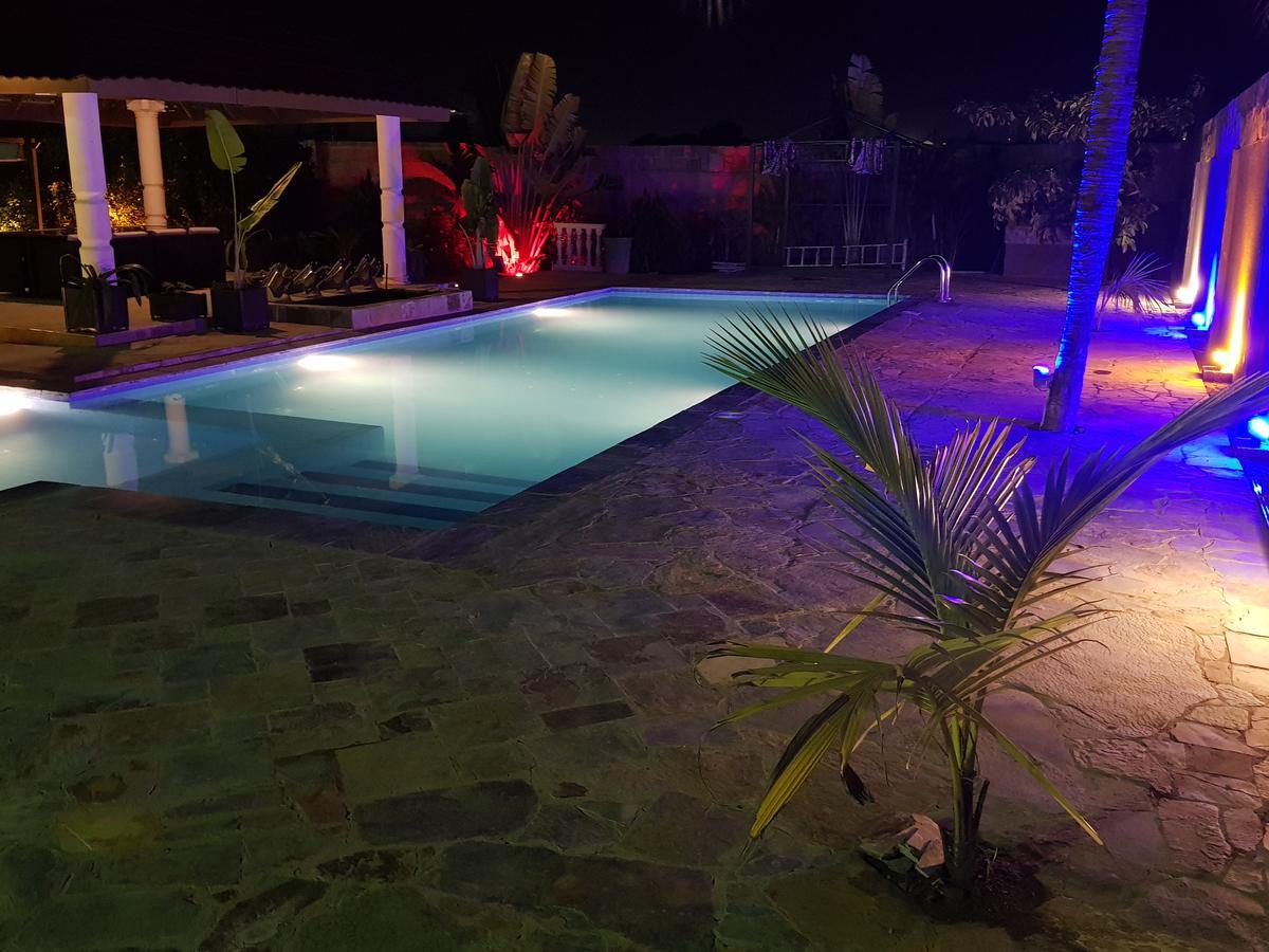 Sweet Garden Hotel Kumasi Esterno foto