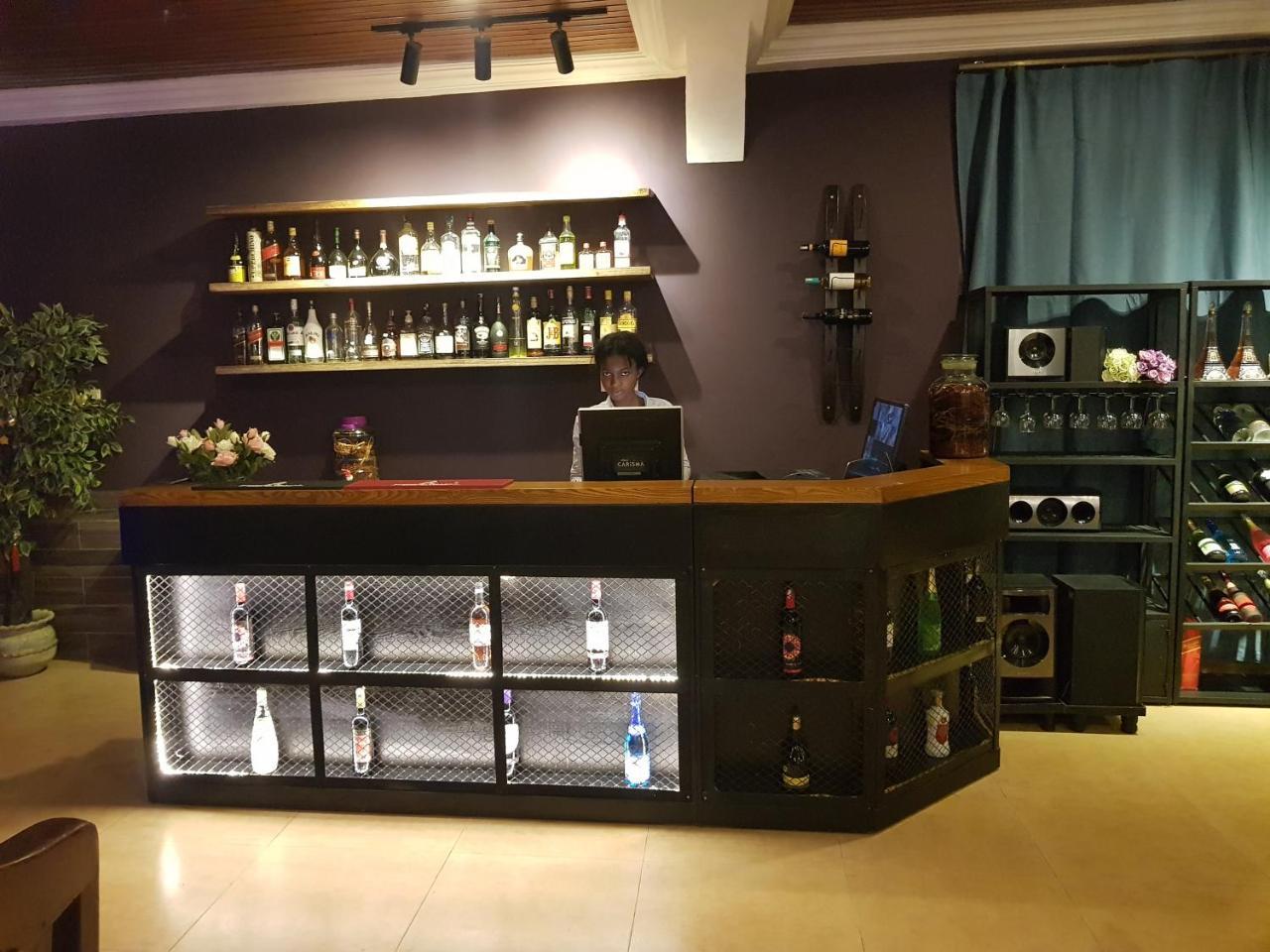 Sweet Garden Hotel Kumasi Esterno foto
